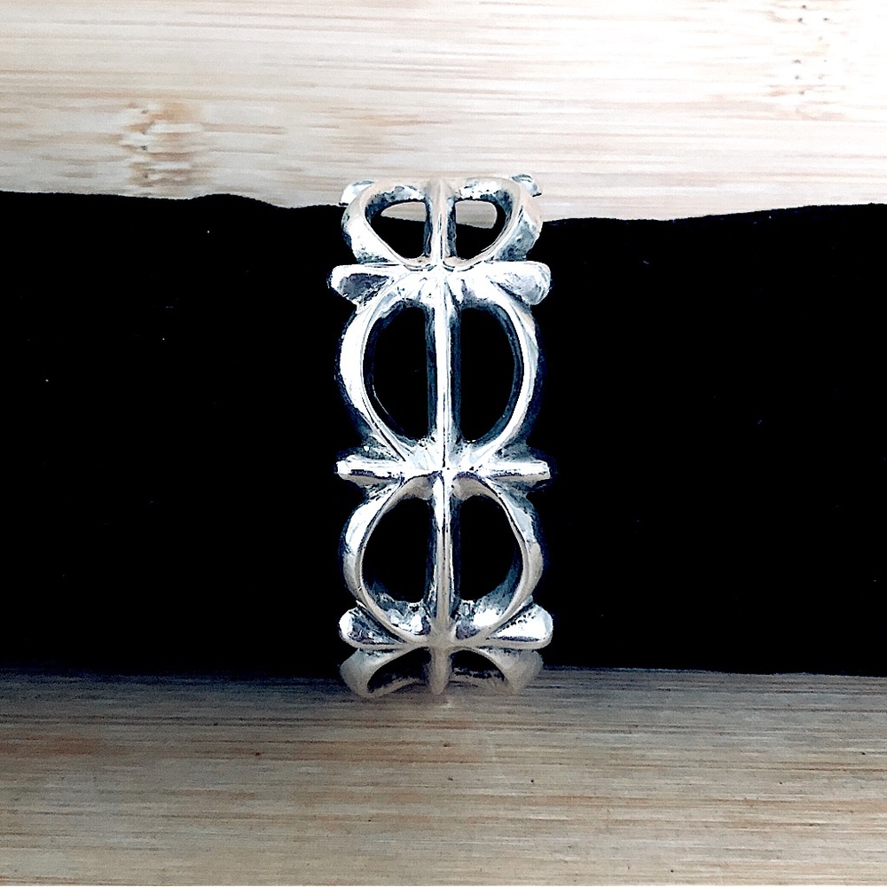 $256  Navajo Native American Vintage Sand Cast Estate Cuff  Sterling  No Mark